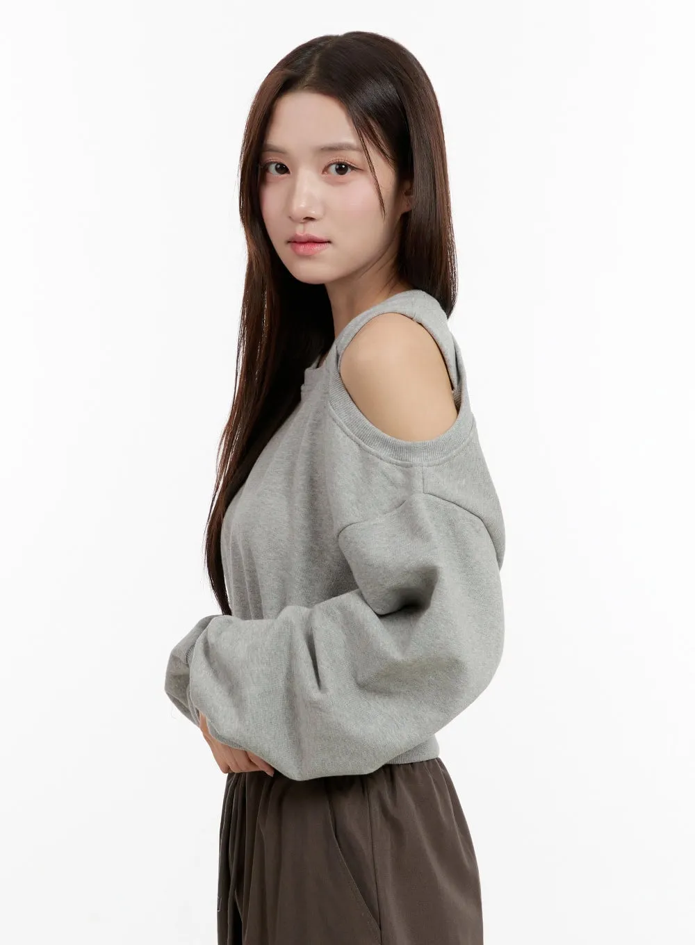 Cut-Out Shoulder Crop Sweatshirt OG429