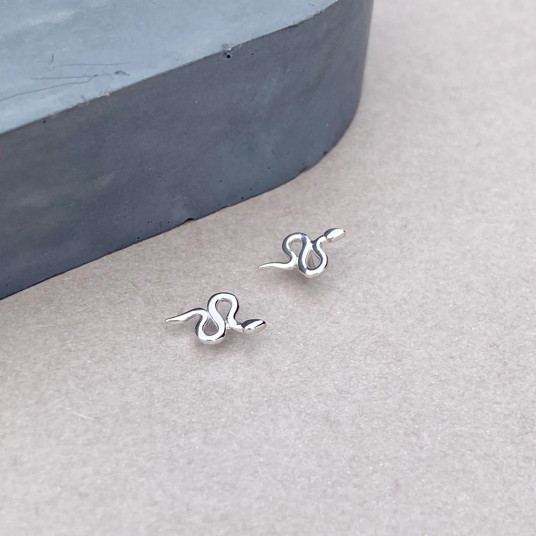 Snake Studs